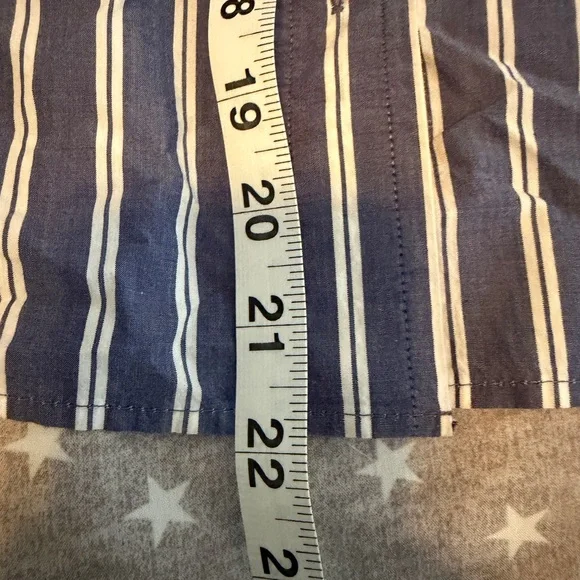 Banana Republic long sleeve, skimmer, button-up striped blouse - size L tall - Picture 12 of 12
